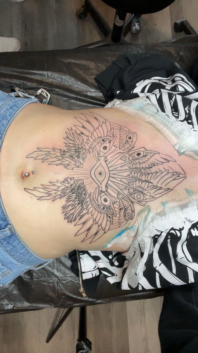 oreo_stufed's tweet photo. it’s just the line work done but what are we thinking about it so far?? 🤩 https://t.co/jPKUOZdc3I