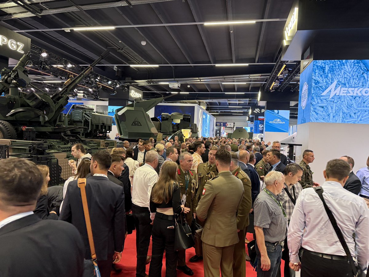 MSPO 2025 już za nami❗️

👉To były cztery intensywne dni pełne spotkań, dyskusji i wymiany doświadczeń. Nasze stoisko odwiedziło wielu gości z Polski i zagranicy, a eksperci RARS mieli okazję odpowiedzieć na liczne pytania i przedstawić obszary potencjalnej współpracy.