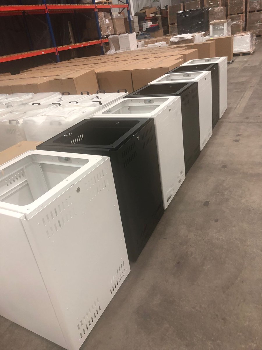 Today we're building a giant chessboard in the warehouse! 😊 
Happy Friday folks 👋 

#ProAV #MediaLecterns #AVFurniture #FridayFeeling