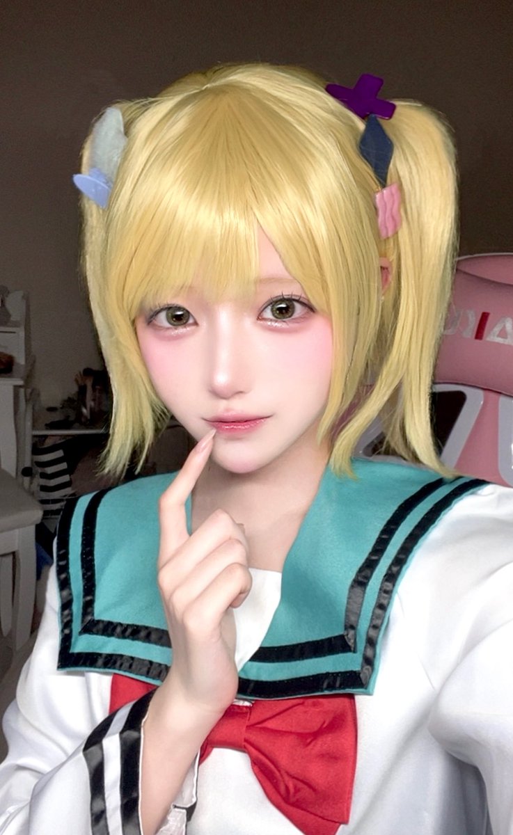 cos  梨歩田依舞
