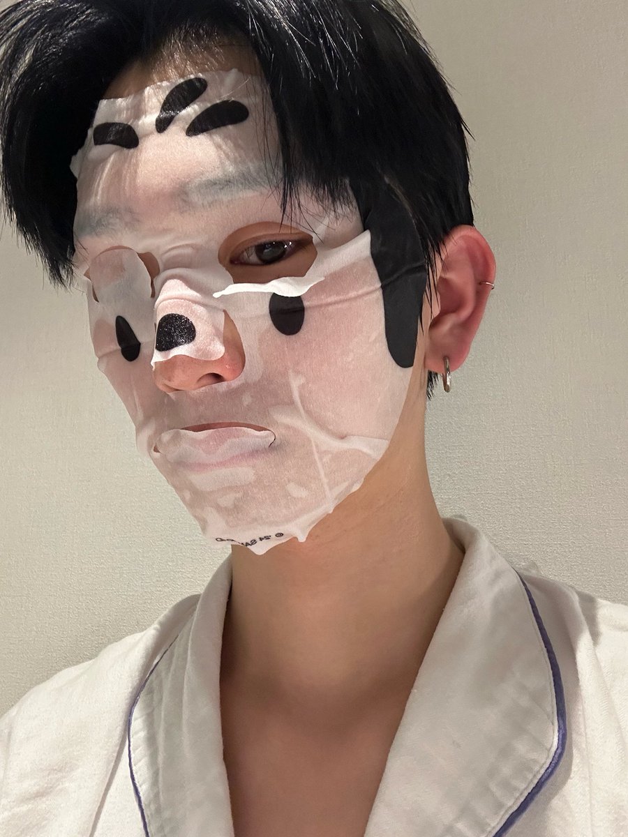 250905 프롬 #백승 

아진짜웃겨 팩셀카
ㄴ 포챠코래 
ㅜㅜㅜㅜㅜㅜ

#이펙스 #EPEX #BAEKSEUNG