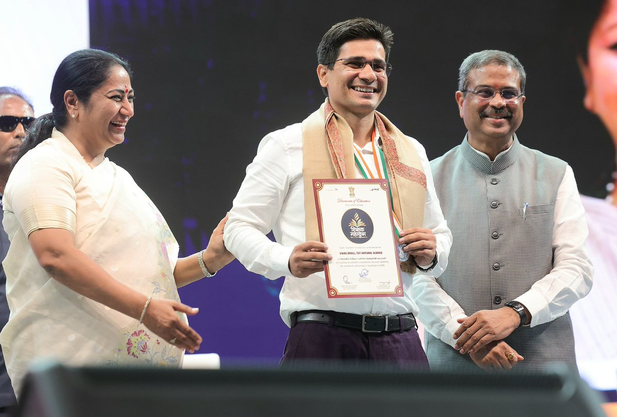 Dharmendra Pradhan tweet media