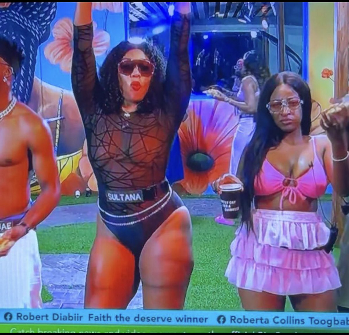 Breadwinner640's tweet photo. Sultana’s would always shine no matter what, lets keep voting Sultana’s #BBNaija10
#EidElMaulud #EidMubarak #BlessingLightChidera #VibezAndTunes_TerryApala #AlakadaBadandBoujeeonKava #ProphetMuhammad #Dembe #TradeODOS #Texas114K #Sucre19K https://t.co/XMGk5Um2uk