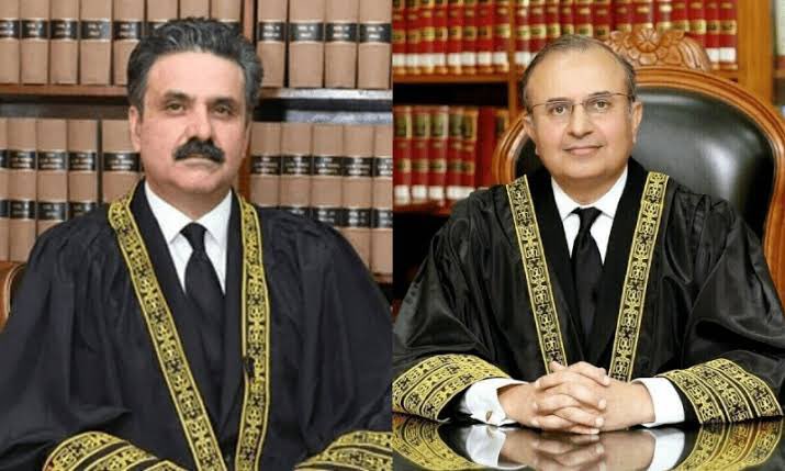 AsadAToor's tweet photo. 🚨🚨#BREAKING: In an revealing 7 pages letter #SupremeCourt’s senior puisne judge #JusticeMansoorAliShah observed Chief Justice #YahyaAfridi effectively made the court a “regimented force”, Justice Shah says he wrote this letter with reluctance, but in discharge of an unavoidable institutional duty. What compels me to write is your persistent and complete indifference. Justice Shah reveals about the conduct of the CJP is like a dictator running the court that “Bench formation and cause lists are being issued unilaterally, without any Committee deliberation. Rosters are circulated for signatures, expecting members to endorse them blindly without discussion of case allocation or categorization.” Justice Shah further charge sheets his chief justice by questioning “Why are junior Judges regularly assigned to three-Member Benches while senior Judges are confined to two-Member Benches? Why are matters of national importance with far-reaching policy implications not fixed before senior Benches? The pattern suggests that independent Judges are being sidelined, not for reasons of
efficiency, but for reasons of control.”
Justice Shah alleges #SupremeCourt issues false/fake minutes of meeting “The minutes of five "Committee Meetings" displayed on the Court's website cannot cure this defect; they were not Committee meetings within the meaning of the Act but mere discussions about the Chief Justice's travel schedule. Even then, their minutes were uploaded in violation of a binding majority decision of the Committee. I had recorded my dissent on that occasion, arguing for transparency, but it was disregarded. This is symptomatic of a mindset averse to collegiality and inclined towards dictation.” Justice Shah confirms “That is why I have stopped signing the rosters circulated without any meeting. By sidelining the Committee and withholding even basic information (such as the number of cases to be dealt with or those fixed before larger Benches), you have reduced a statutory mechanism of collective decision-making into a façade.” Justice Shah blasts CJP gimmicks “The result is evident: despite the increase in the number of Judges, the Court's pendency remains at 57,455 cases. The very purpose of enhancing the Court's strength—reducing backlog—stands defeated. The unavoidable inference is that enlargement of the Court was less about addressing pendency and more about altering its internal balance, thereby diluting the independence and standing of existing Judges.” In a very concerning revelation Justice Shah told “Supreme Court Rules are a constitutional document governing the functioning of the Court. Their first revision in four decades was an event of historic significance. Such a process required a Full Court Meeting on the administrative side. Instead, you chose to approve the draft Rules by circulation— a process suited to routine matters, not to reshaping the Court's constitutional framework.
ii. By avoiding deliberation, you deprived the Court of collective wisdom and diminished judicial dialogue. This course reflects a lack of collegiality and a preference for unilateral authority.”
1/2