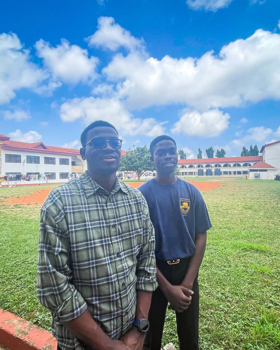 Tema Supreme Leo Club tweet media