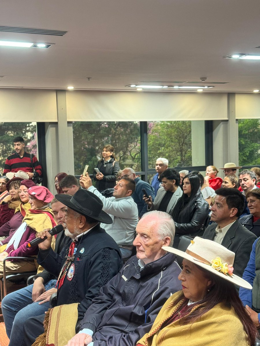 Reconocimos en la Legislatura a los artistas que participaron en el 9º Paseo de la Zamba. Su entrega mantiene viva la cultura y la tradición de nuestro pueblo, transmitiendo a cada generación el orgullo de ser tucumanos.
¡Gracias!