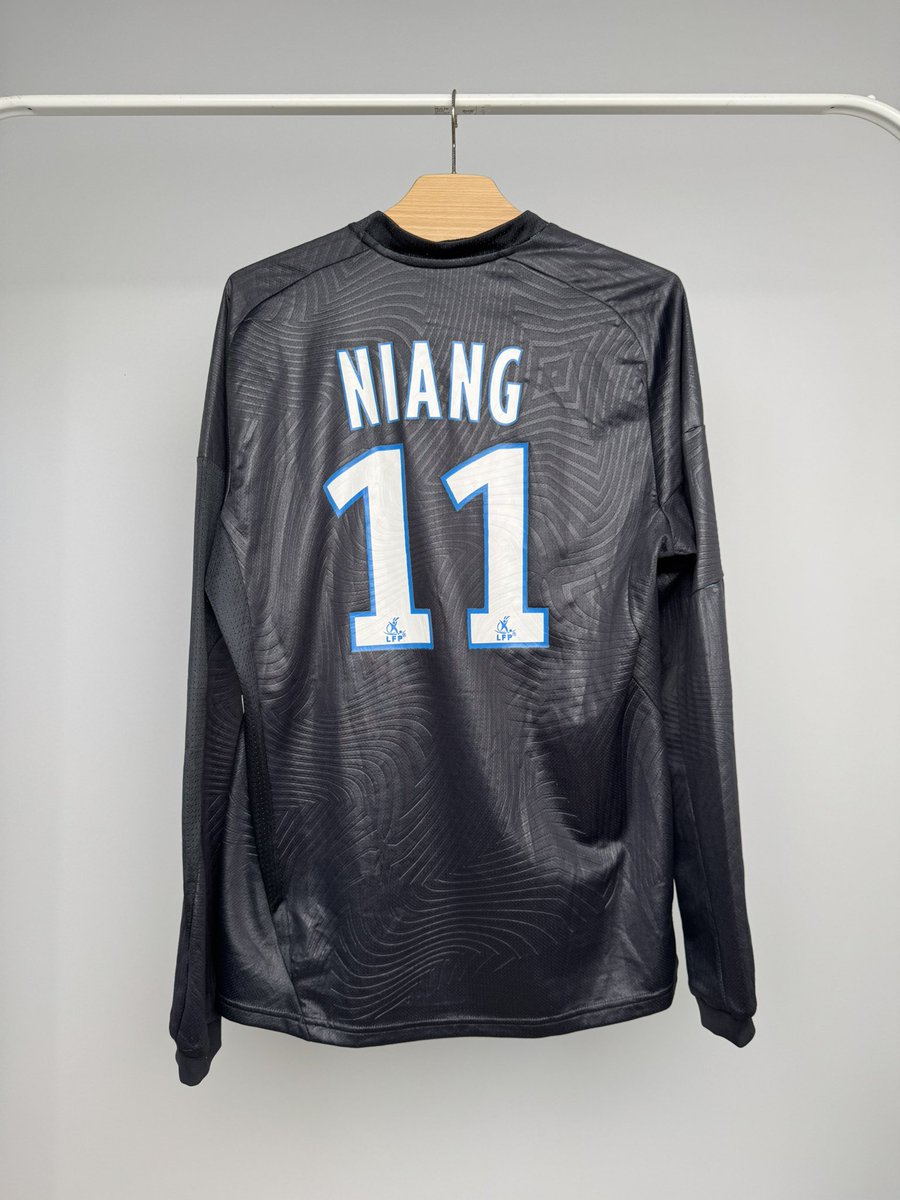 timeless threads tweet media