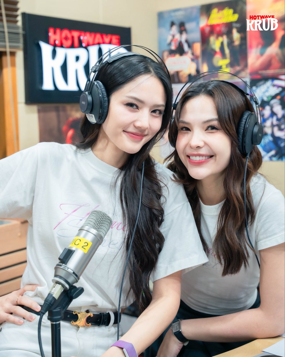 mediasapphics's tweet photo. this is very SYLM 🤭

#HarmonySecret_Presstour 
#ลูกหมีซอนญ่า #LMSY https://t.co/6hXI2QkQJr