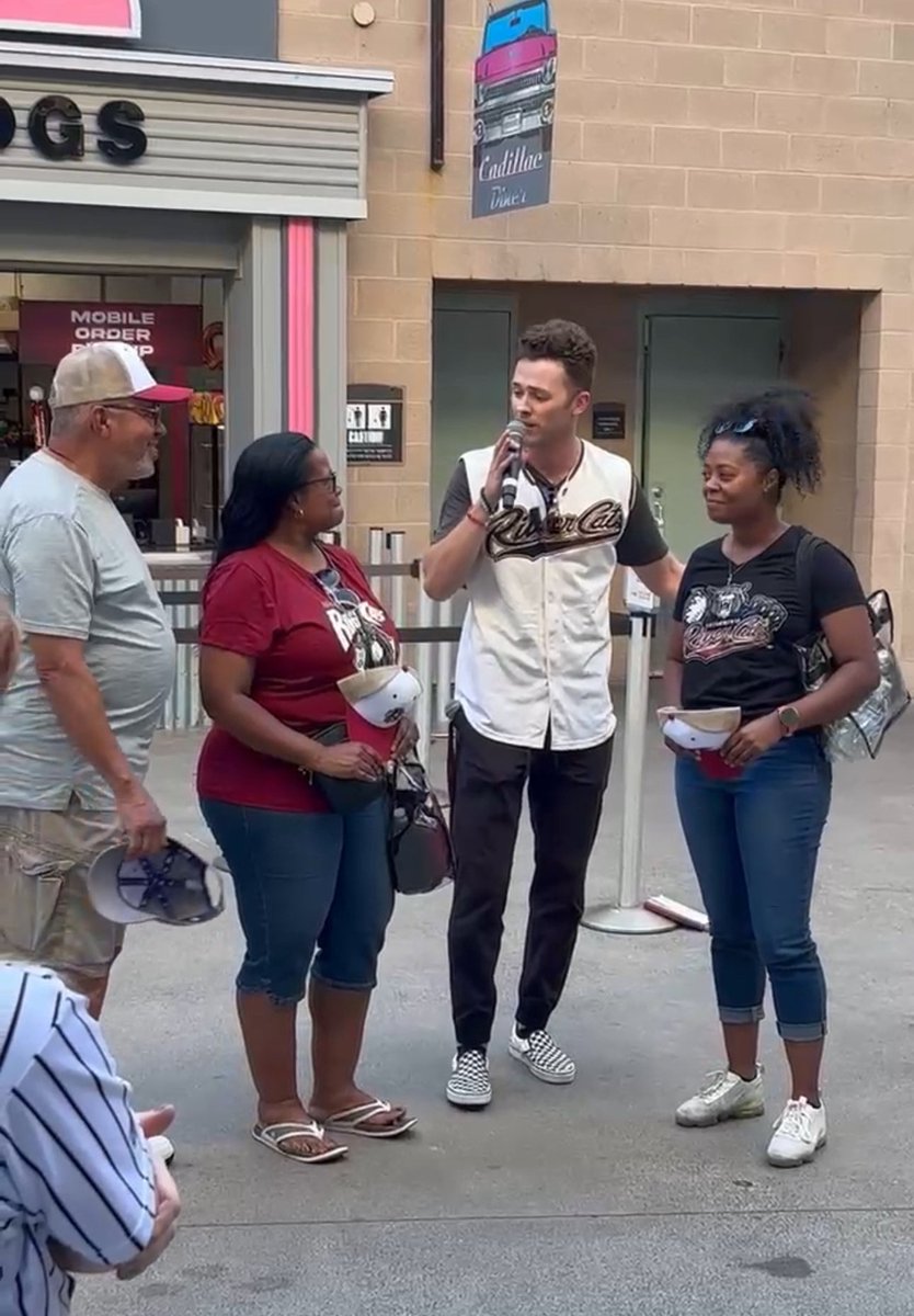 justwick's tweet image. thank you so much to all my friends ❤️