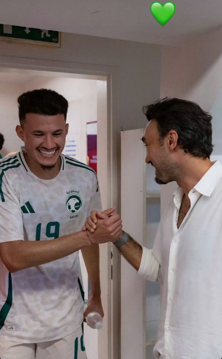 📸 عبدالله الحمدان عبر (IG) : 💚