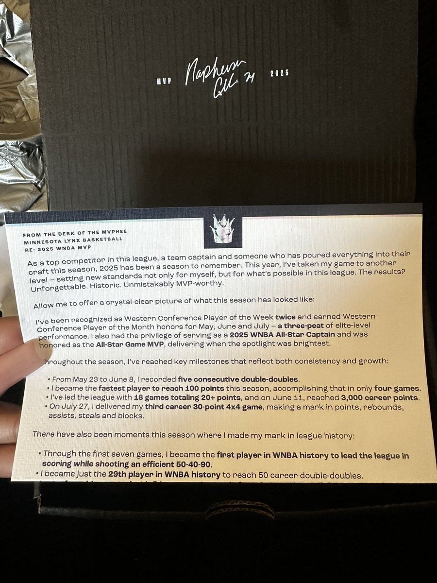 Khristina tweet media