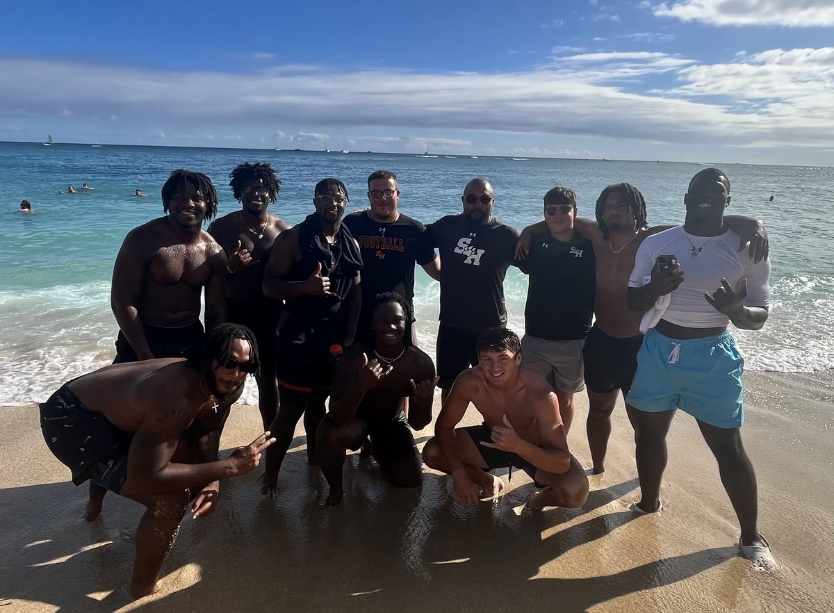 Can’t Wait to Watch these Guy Do What They Love to Do on Saturday! 

#EatEmUpKats #DirtyBoyz