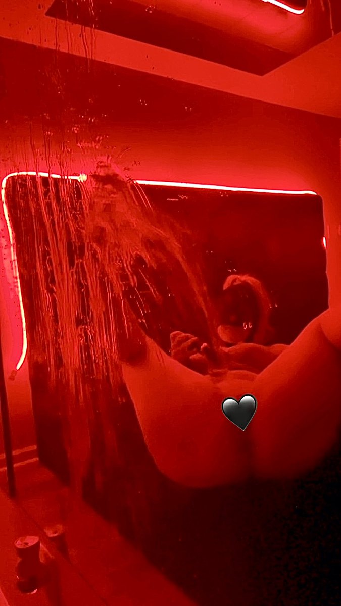 Leena The Switch 🔥 tweet media