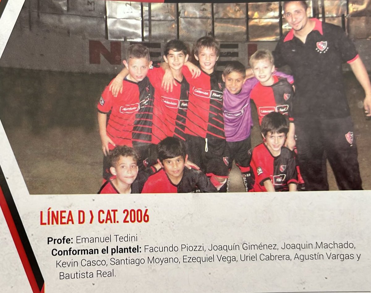 ⚽️ Facundo Piozzi acaba de hacer el tercer gol en el #Clásico de Reserva. 

El delantero que la viene rompiendo tuvo un pasado en Newell’s.
