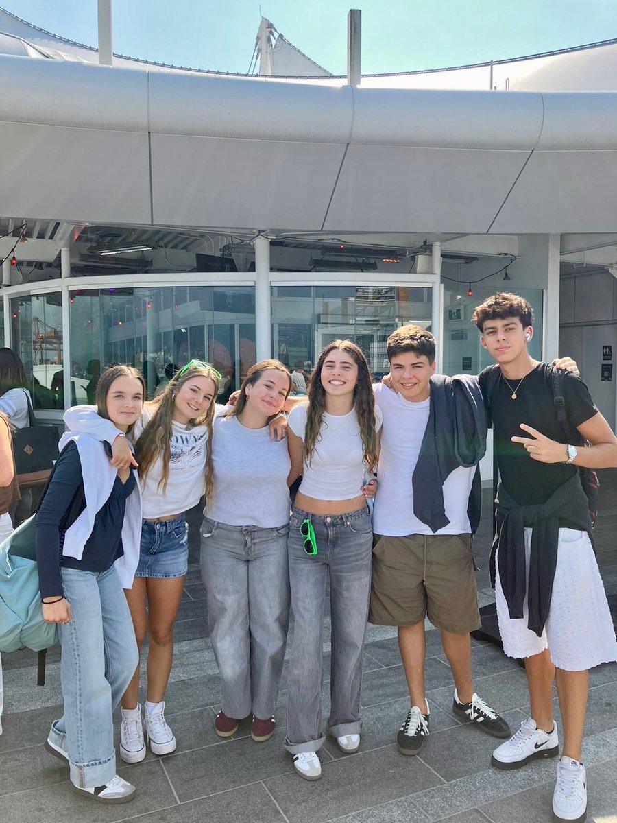 Welcome back, #SD42! Whether you’re starting kindergarten like these ci:tməxw Environmental Community students, continuing your learning journey, or joining us from around the world like our international students — we’re looking forward to a wonderful 2025-26 school year! ✨📚