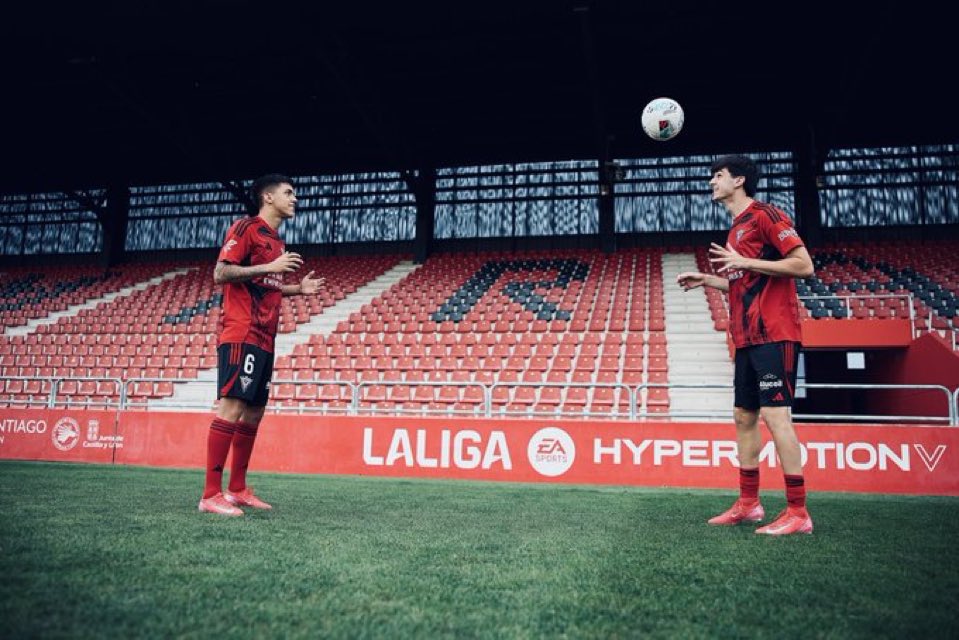 Los uruguayos 🇺🇾 del Mirandés en la victoria de su equipo 4-1 vs Albacete: 

Gonzalo Petit : GOL+ASISTENCIA en 30’
Thiago Helguera: ASISTENCIA y 90’.

Los 2006 de a poco se van afianzando en su nuevo equipo.