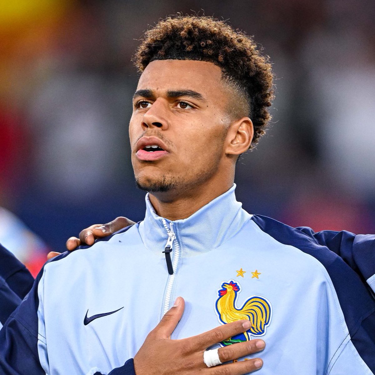 Desire Doue vs Ukraine:

45 Minutes (Hooked)
0 Goals/Assists
1/4 Dribbles Completed 
13 Possessions Lost
0 Accurate Crosses

DOUELINGO 💫💫💫