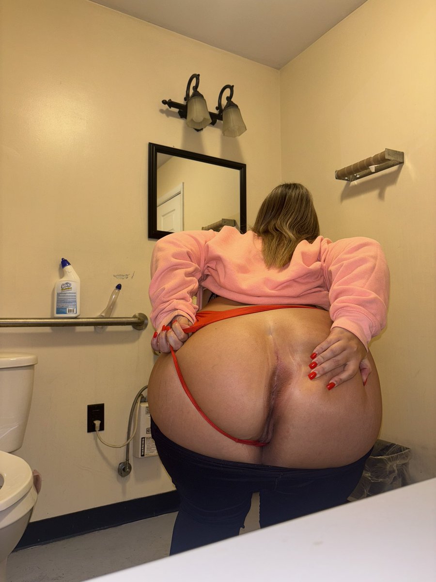 being so naughty at work😜
Wanna play? 
Message me on telegram: t.me/sbrat10