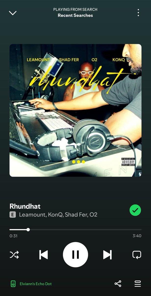 eLoElz's tweet image. #SmokesAndBeer 
#CYC