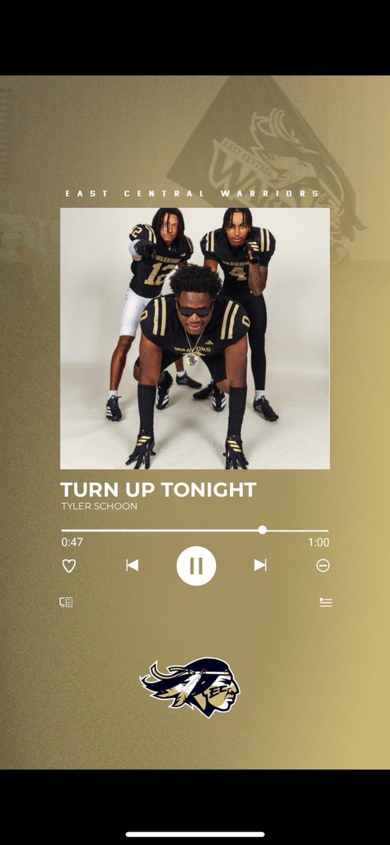 Nothing but love!!! <a href="/Coach_Luther/">Coach Ben Luther 🏈🥞‼️</a>