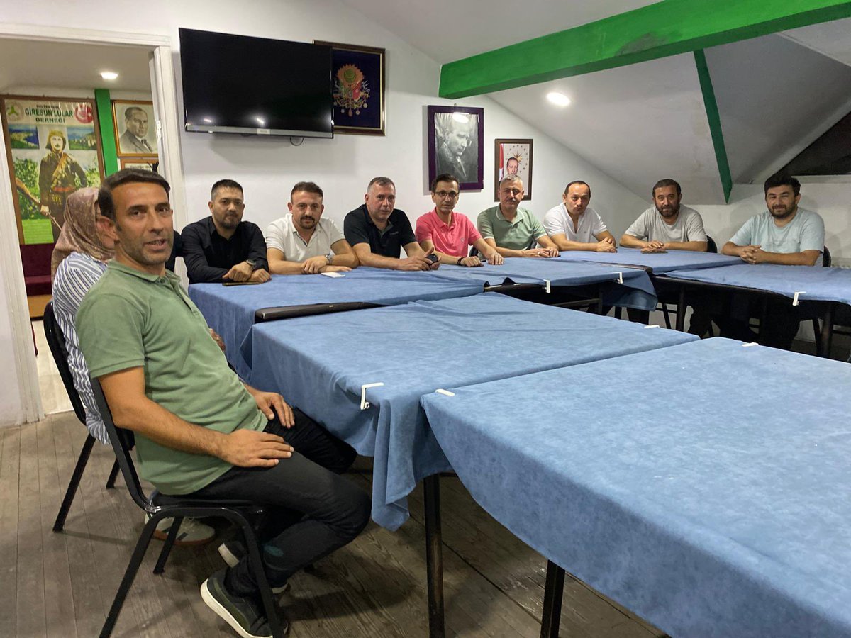 Sultanbeyli GİRESUNLULAR Derneğinin
aylık olağan toplasın gerçekleştirdik.￼
Almış olduğumuz kararların hemşerilerimiz için hayırlı olmasını temenni ediyorum.