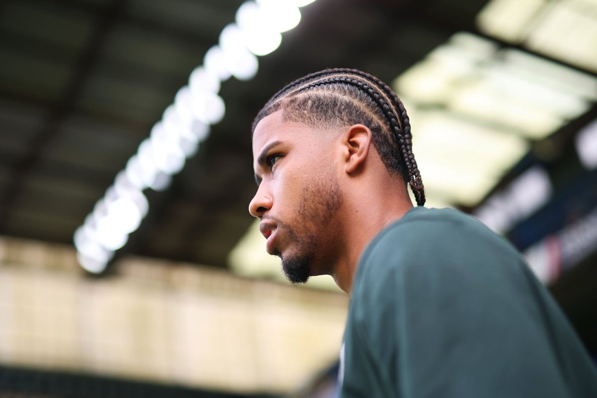 🗣 Andrey Santos: "I really enjoy playing as a Defensive Midfielder; I even think it's my main position, because I played as a defensive midfielder throughout my youth career. But when I moved up to Vasco, I played as a central midfielder."