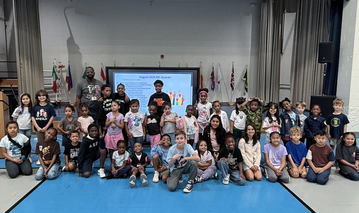 gklatimore's tweet image. Another full ⭕️ moment. We started morning meetings over 8 years ago @APSBenteen and today I got a chance to lead my very first 1️⃣  as a #princiPAL! Enjoyed celebrating staff and students and hard work for the first month! #brillianceisthestandard @lexology00