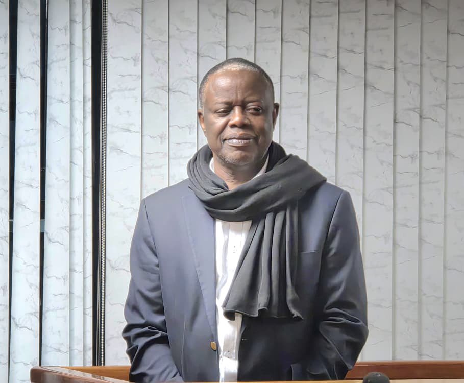 UBC STAR TV UGANDA (@startvuganda) on Twitter photo Eyaliko ssenkulu w’ettendekero lya Makerere University Business School(MUBS), Omukenkufu Wasswa Balunywa ayimbuddwa ku kakalu ka kkooti ka bukadde 15 ez’obuliwo.
#StarTvUpfates Eyaliko ssenkulu w’ettendekero lya Makerere University Business School(MUBS), Omukenkufu Wasswa Balunywa ayimbuddwa ku kakalu ka kkooti ka bukadde 15 ez’obuliwo.
#StarTvUpfates