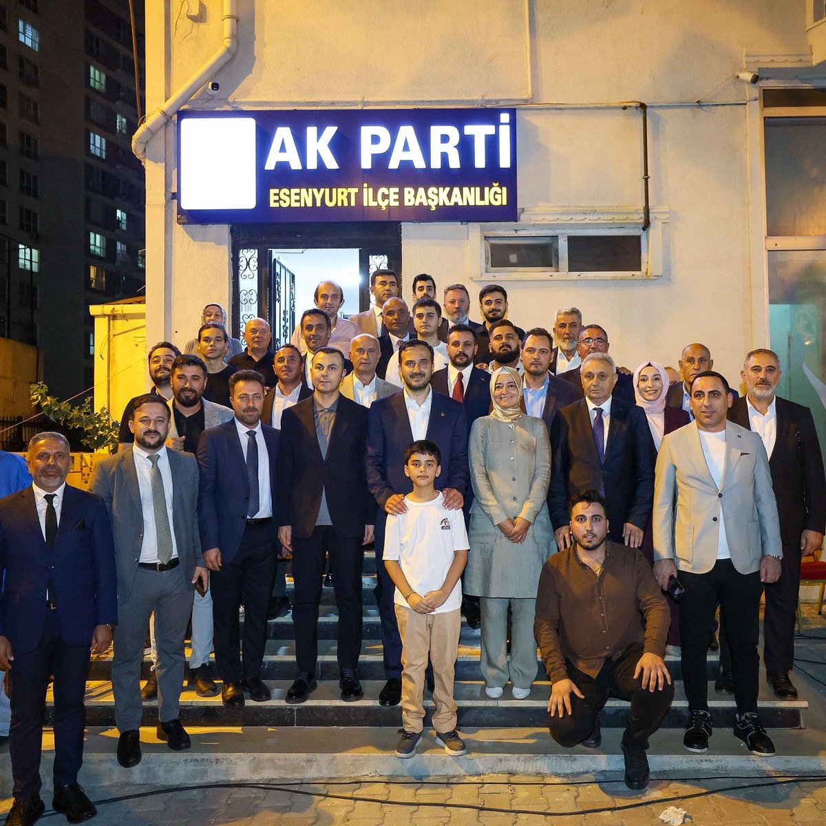 Kirvem AK Parti’nin Esenyurt’taki sünnet şöleninde evlatlarımızın heyecanına ortak olduk. 

Her biri bu ülkenin geleceği, yarınlarımızın teminatı. Sağlıkla, mutlulukla büyümelerini diliyorum.

<a href="/drbetulsayan/">Dr.Betül Sayan Kaya 🇹🇷</a> <a href="/Seyithanizsiz/">Seyithan İzsiz</a> <a href="/togaycobann/">TOGAY ÇOBAN</a>