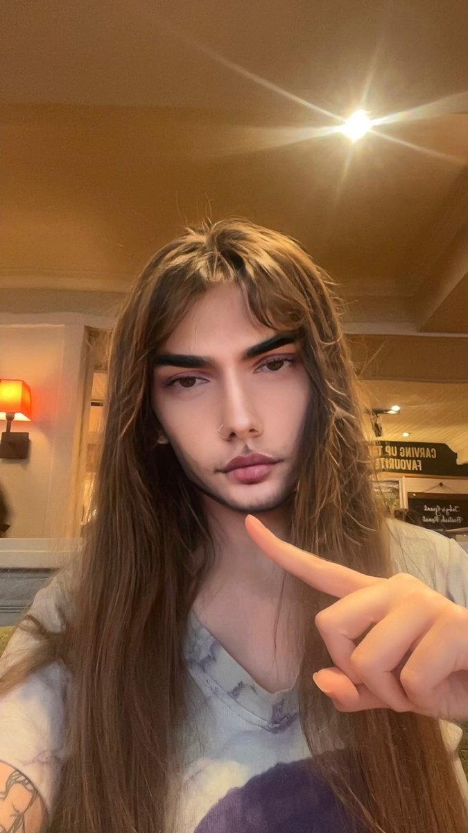 my bastard wife is back at home cooking for the kids while i pig out at the carvery with the lads. fucking love my life