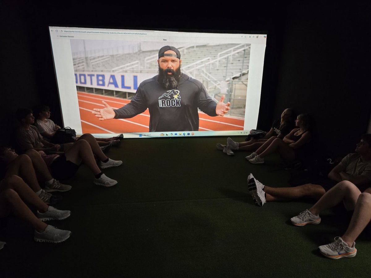 #KParkgolf learning #TheTexasWay from Stephen Mackey. #WeAreKPark <a href="/HumbleISD_KPHS/">Kingwood Park HS</a> #Respect #TheLine