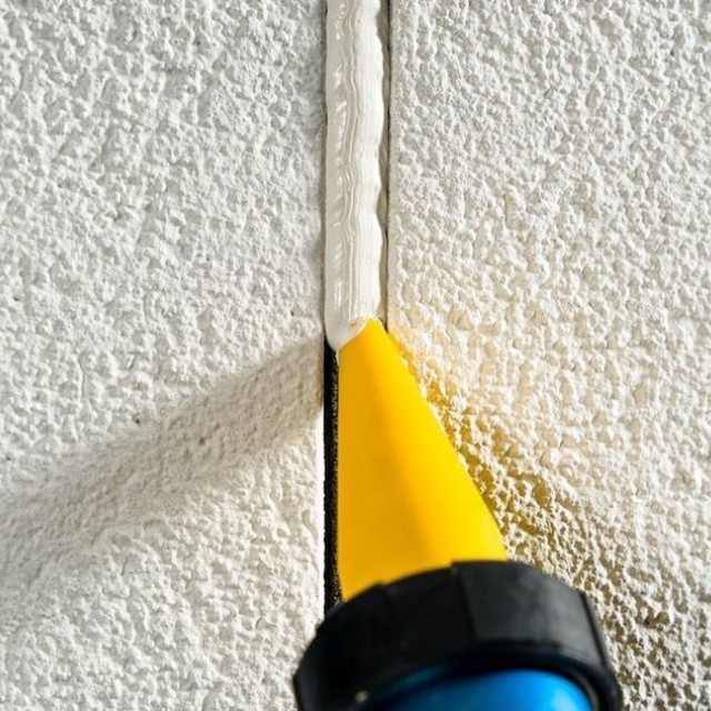 StoCorp's tweet image. #FlashbackFriday to June, 2023, with one of our first looks at StoSeal STPE Sealant!

StoSeal STPE #Sealant offers outstanding performance, including an industry-leading +100/-50 movement class, fast tack-free cure times, and testing in accordance with ASTM C1382.