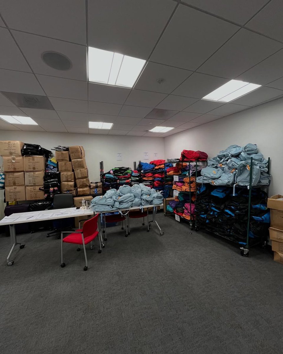 ⏰ Just 1 day left! Our 60-Day Bags for Dignity Campaign ends tomorrow, Sept 6. We’re just a few bags shy of 2,500! 🎒 Donate today: bit.ly/BagsForDignity 💌 Share &amp; help us reach our goal! #BagsForDignity #CommunityImpact