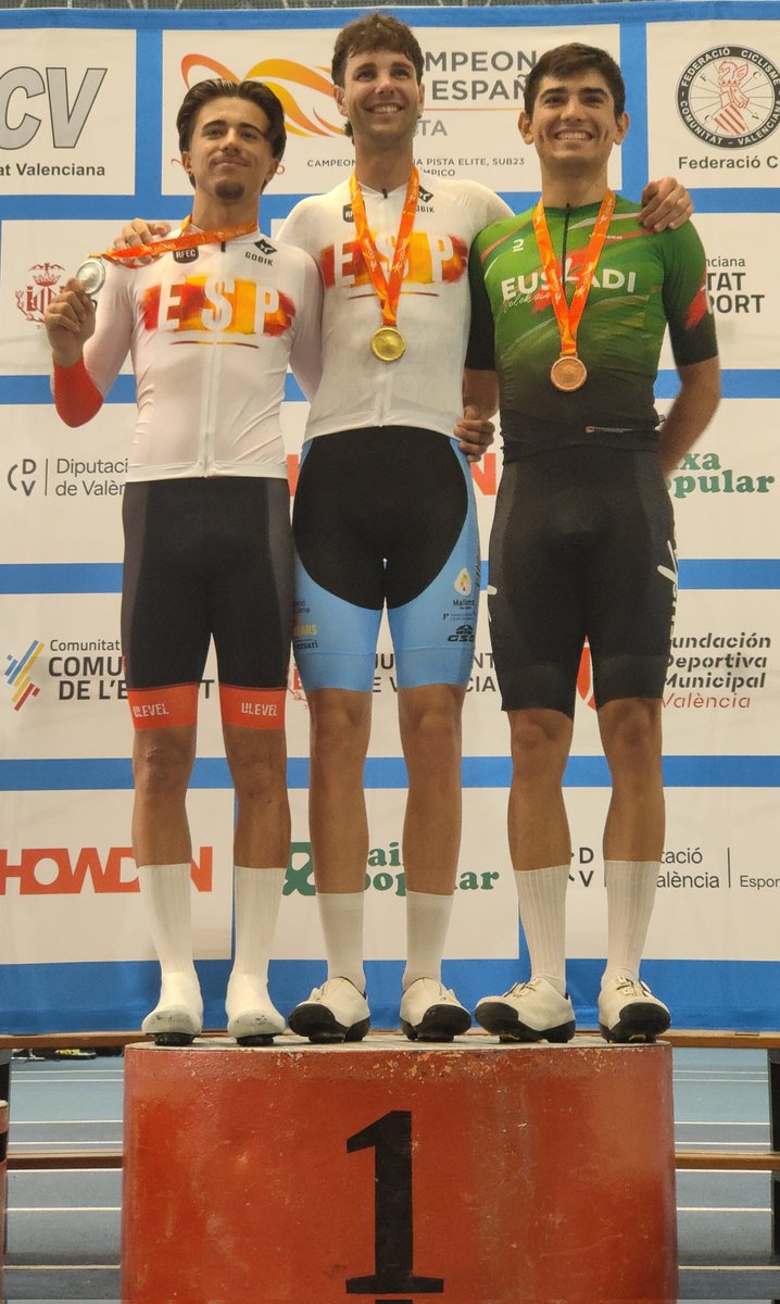 Podio persecución individual masculina
🥇Joan Martí Bennassar 
🥈Álvaro Navas
🥉Beñat Garaiar