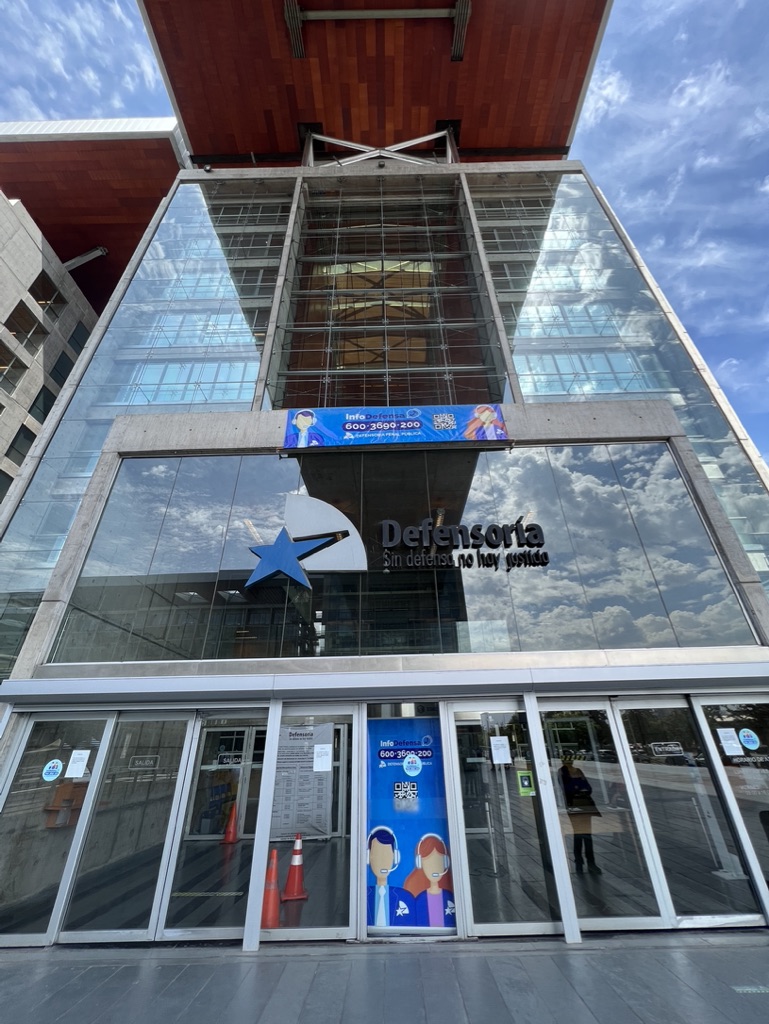 🗞️🖥️¡La Defensoría Metropolitana Norte abre postulaciones para prácticas periodísticas! 📝🗣️ ¿Eres estudiante o egresado/a de periodismo y quieres sumar experiencia en el sector justicia y comunicación pública? Postula a nuestra práctica profesional.  👇👇practicas2.serviciocivil.cl/concursos-spl/…