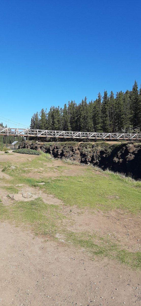 Jeebermonkey's tweet image. Whitehorse is cool!