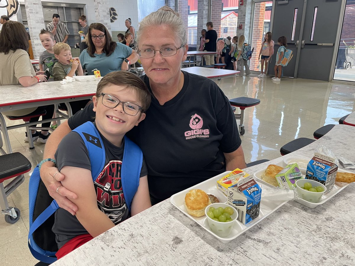 Cheatham Schools (@ccboe) on Twitter photo A special round of applause and a huge thank you to our amazing cafeteria staff for preparing such a delicious Grandparents Day Breakfast! You all went above and beyond to make our morning so special. 🙌🤩 #ccsdtn A special round of applause and a huge thank you to our amazing cafeteria staff for preparing such a delicious Grandparents Day Breakfast! You all went above and beyond to make our morning so special. 🙌🤩 #ccsdtn