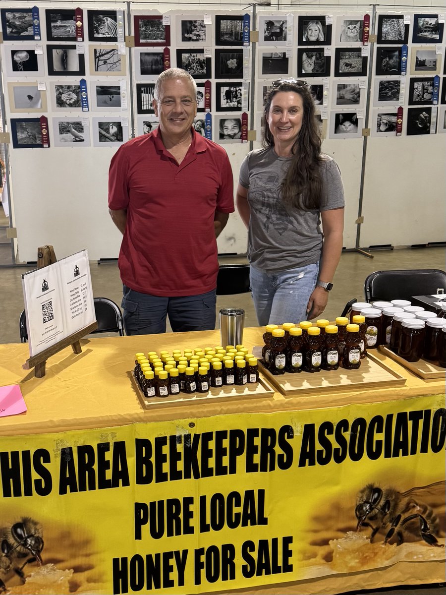 MABABeekeepers's tweet photo. Come see our Honey Booth at the Delta Fair! #maba #memphisbeekeepers #deltafair https://t.co/Dsy91nGR3Q