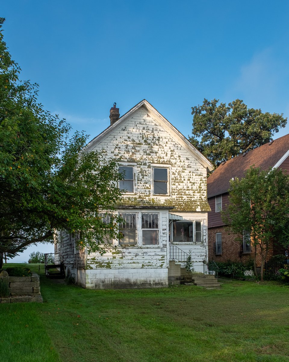Cute old Craftsman Style house directly across the street from the Surf Ballroom in Clear Lake, Iowa

#architecture #craftsmanstyle #house #fixerupper#SurfBallroom #ClearLake #Iowa