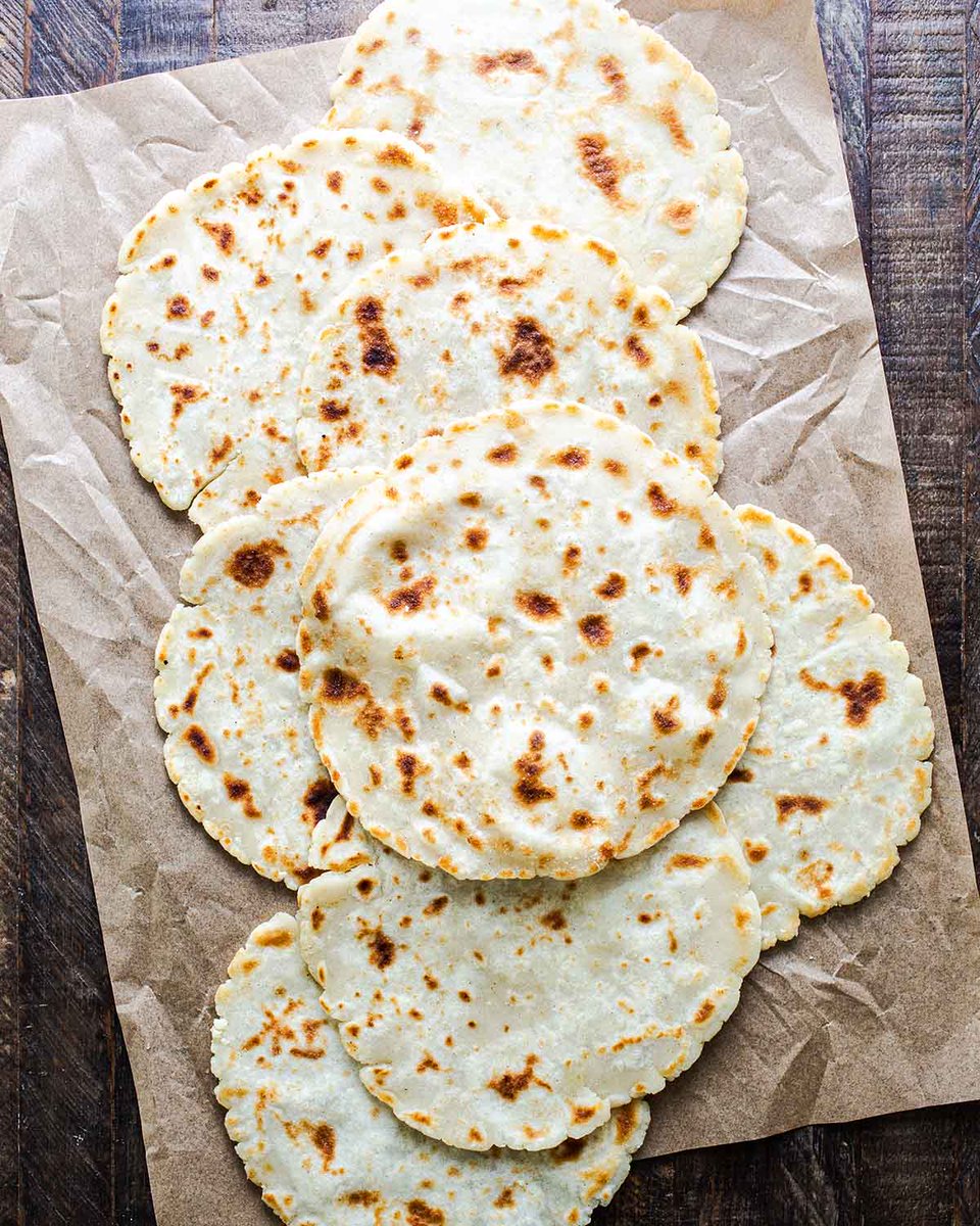 NEW! Soft Homemade Gluten Free Flatbread >> iowagirleats.com/gluten-free-fl…
