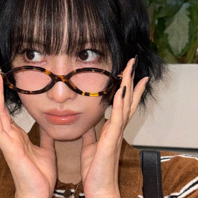 eternable's tweet image. 𓊆  H + M  ❦  प्यार,  ⓘ  8: 05 ／ 1st Month  ⎯   "Cautiva de los caprichos de su corazón."
open.spotify.com/track/5uDuOnjJ…