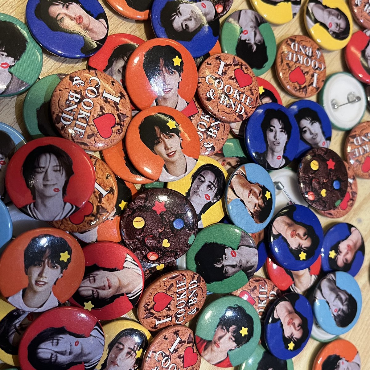 j6urnaling's tweet photo. hi guyss yg belum dpt slot #THECATCLUB, boleh bgt kalau mau ikut nongkrong di tsuki & kita ada extra freebies too if u want,, limited & besok aja :3 https://t.co/f8f8NNjX38