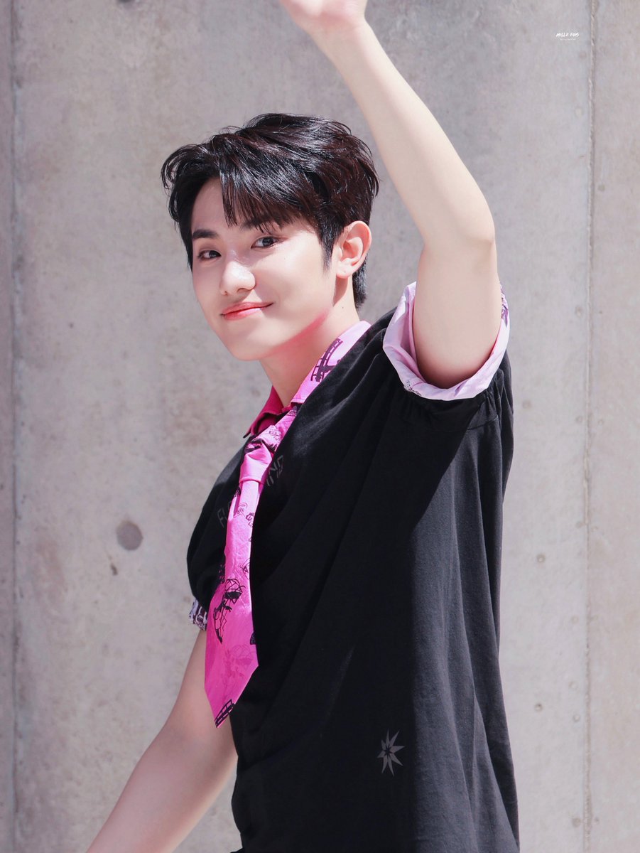 250905 SFW 26SS

#밀 #이용수 #Mill #ミル
#온리원오브 #OnlyOneOf