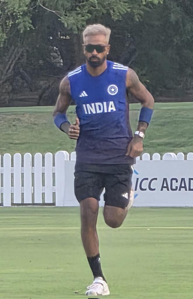 Crycloverajay's tweet photo. Hardik Pandya in practice Session look hard 💪 https://t.co/laULLiXj9f