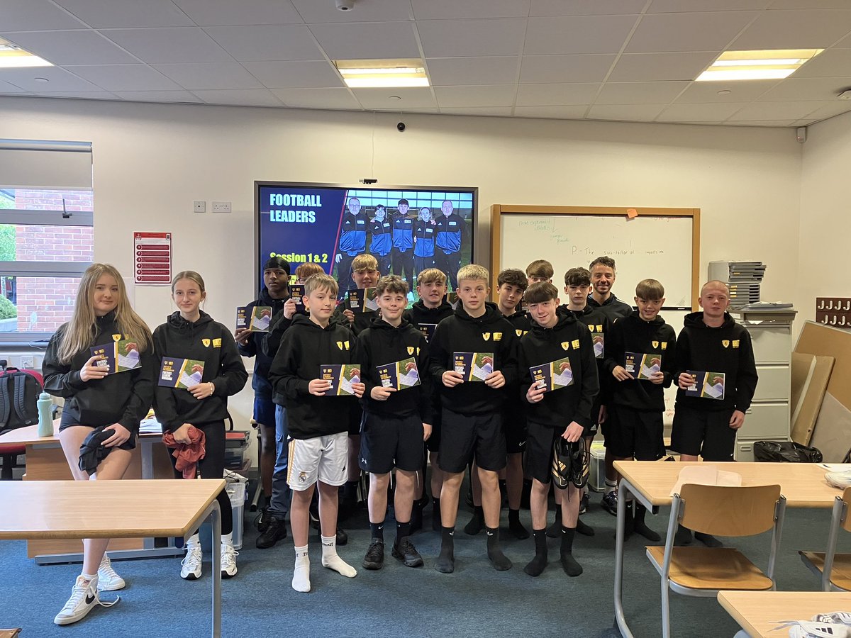 Central Region (@scotfacentral) on Twitter photo Football Leaders kicked off today at <a href="/AlloaAcademy/">Alloa Academy</a> Great engagement from the group within the classroom and practical content. โฝ๏ธ๐ฅ
โ๏ธ๐. Thanks to Scott McCracken for his support once again for making the programme happen. Football Leaders kicked off today at <a href="/AlloaAcademy/">Alloa Academy</a> Great engagement from the group within the classroom and practical content. โฝ๏ธ๐ฅ
โ๏ธ๐. Thanks to Scott McCracken for his support once again for making the programme happen.
