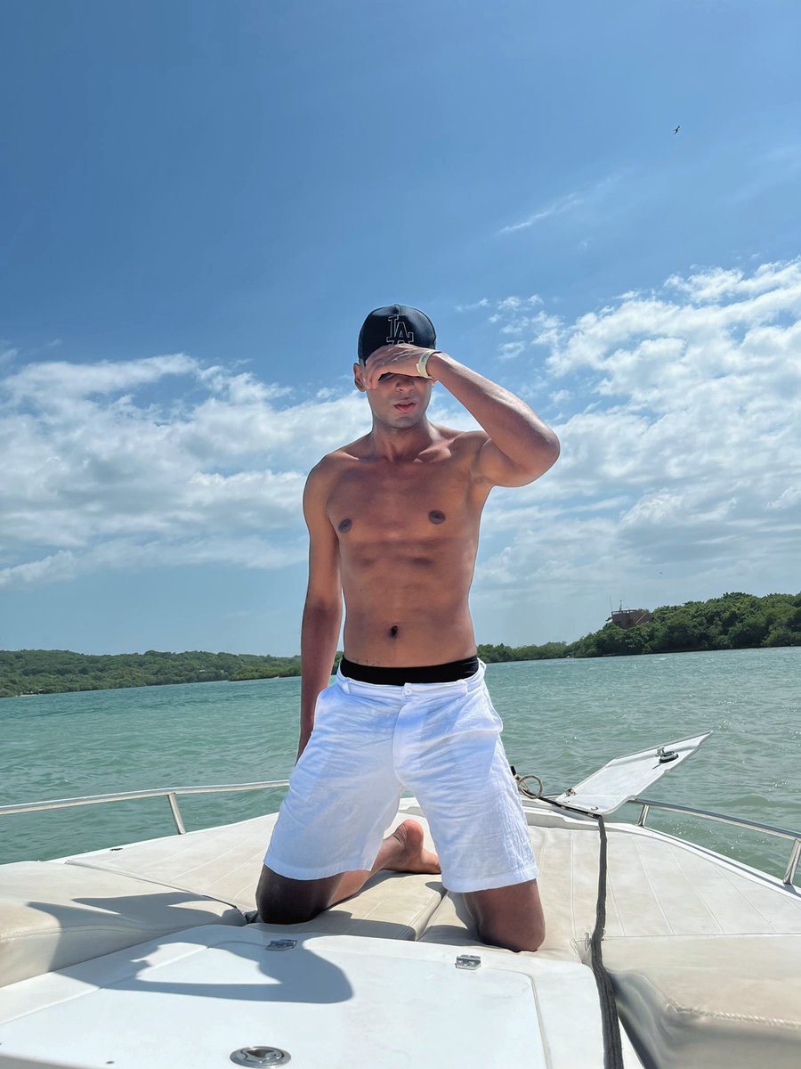 Seb271120's tweet image. Hola :)