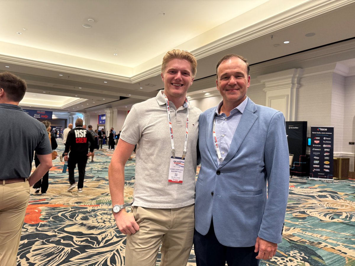 Day 3 of the Home Service Freedom event!

Met some of my favorite people already. 

So grateful for this experience.

Tommy Mello and his team have done an incredible job.

Great speakers, great venue, great turnout. 

Will definitely be here next year 🥂