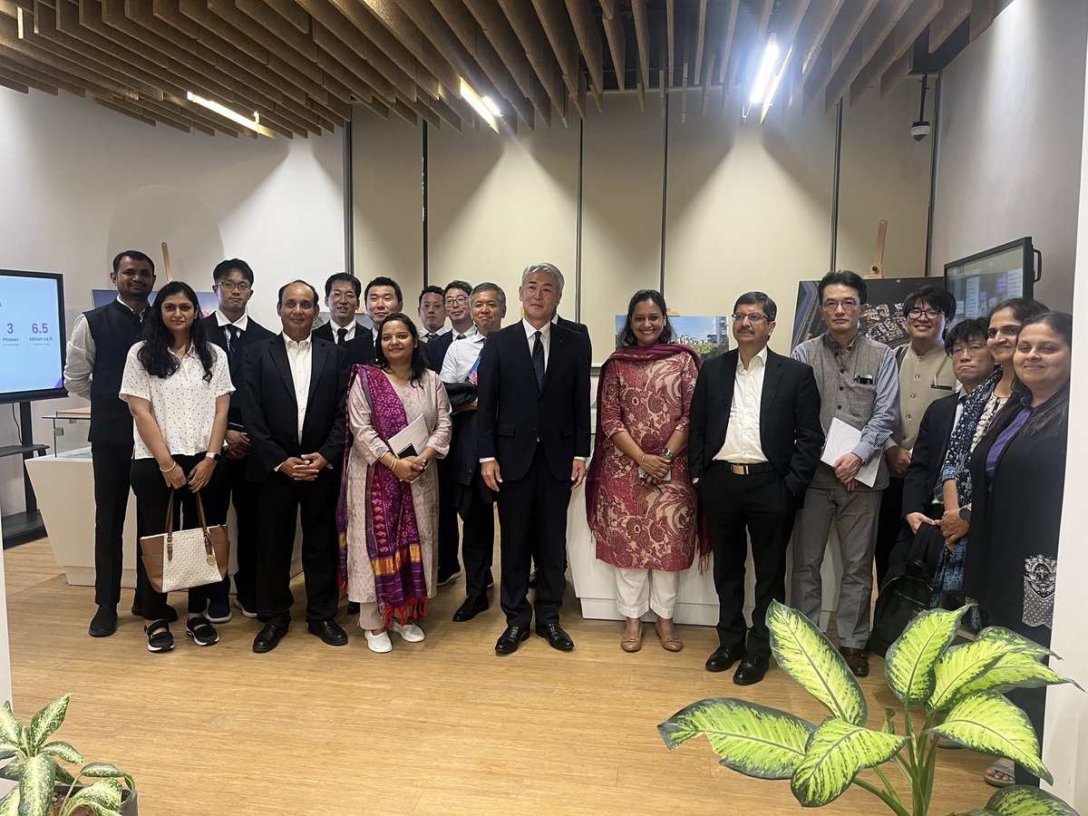 GSEM (@gsem_dst) on Twitter photo Dept. of Science & Technology, Govt. of Gujarat,hosted a delegation led by Mr. Sasaki Jun,Vice Governor of Iwate Prefecture,Japan & visited <a href="/iitgn/">IIT Gandhinagar</a> PDEU & NAMTECH to explore collaboration in semiconductors,skilling & research. #Semiconductors #SkillDevelopment #Gujarat #Japan Dept. of Science & Technology, Govt. of Gujarat,hosted a delegation led by Mr. Sasaki Jun,Vice Governor of Iwate Prefecture,Japan & visited <a href="/iitgn/">IIT Gandhinagar</a> PDEU & NAMTECH to explore collaboration in semiconductors,skilling & research. #Semiconductors #SkillDevelopment #Gujarat #Japan