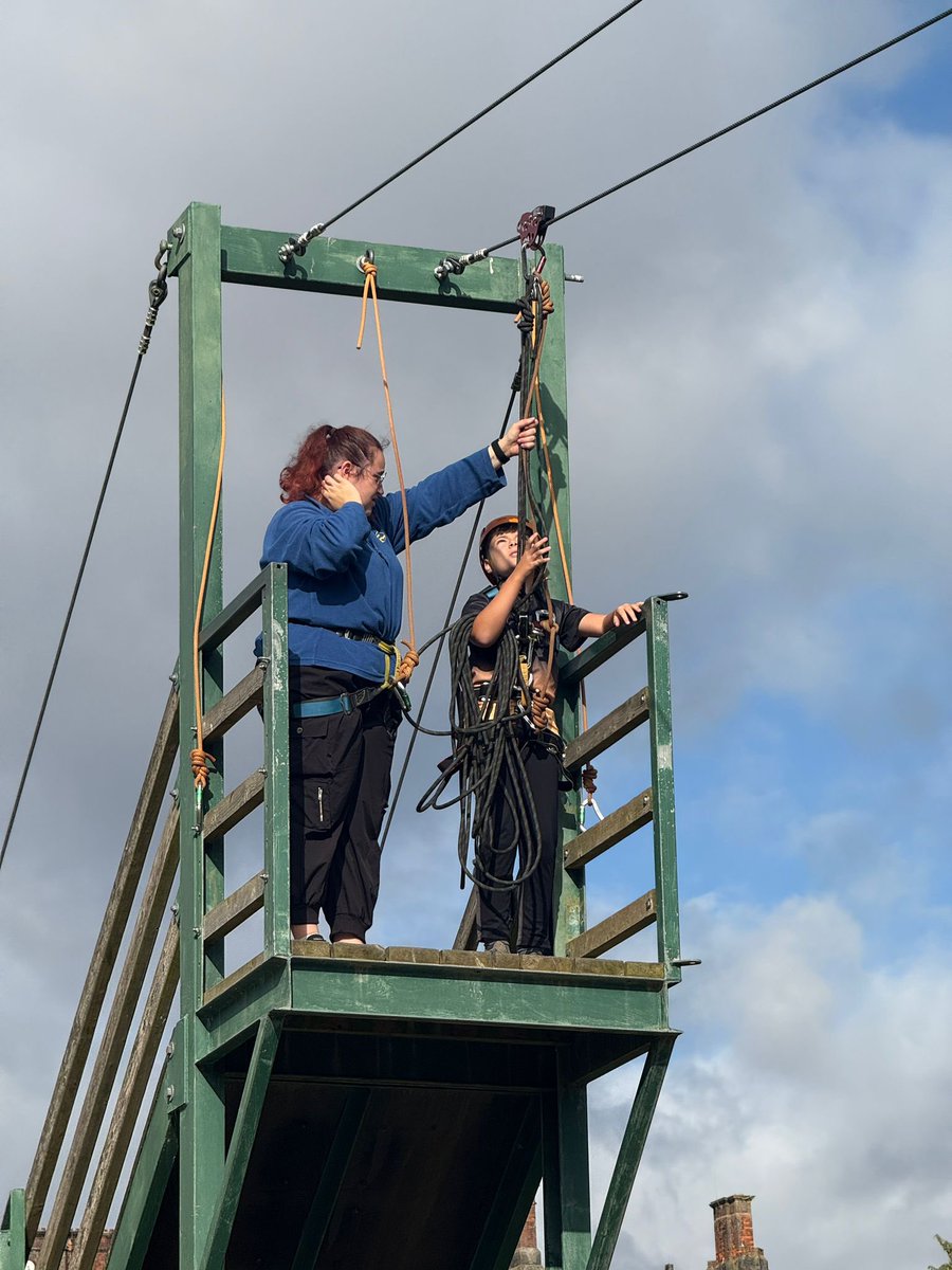 PCPPenguins's tweet image. Zip wire!