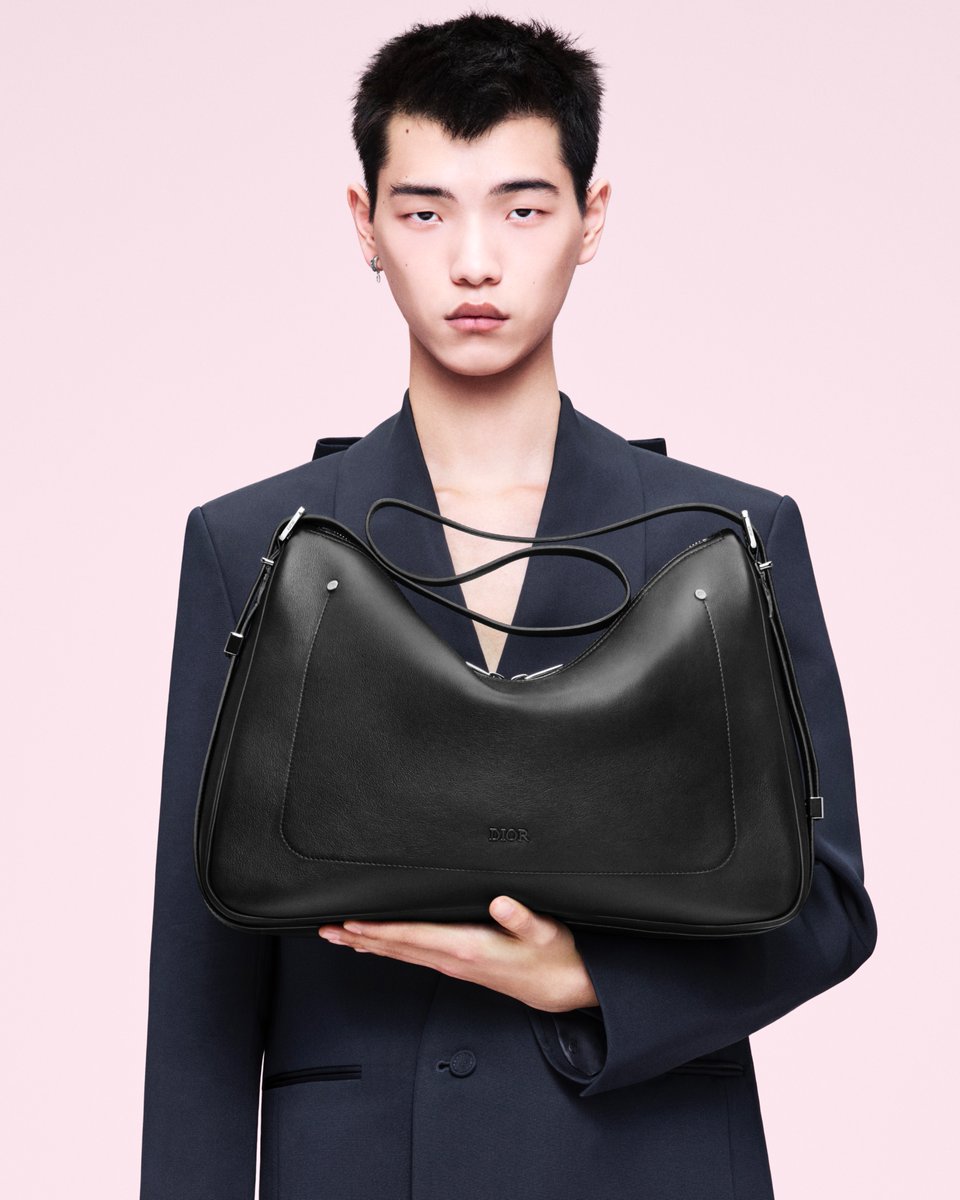 【美品】Dior ブラック サコッシュ BM・サコッシュ ブラック BK094BK｜BODYMAKER（ボディメーカー）